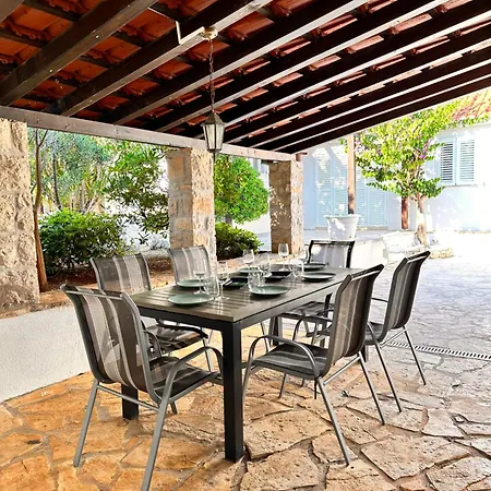 Sea House Villa Bol
