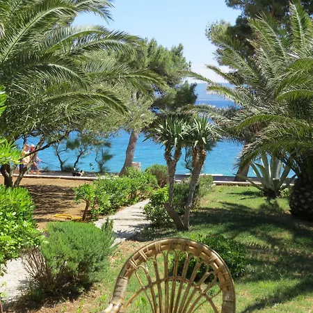 Sea House *